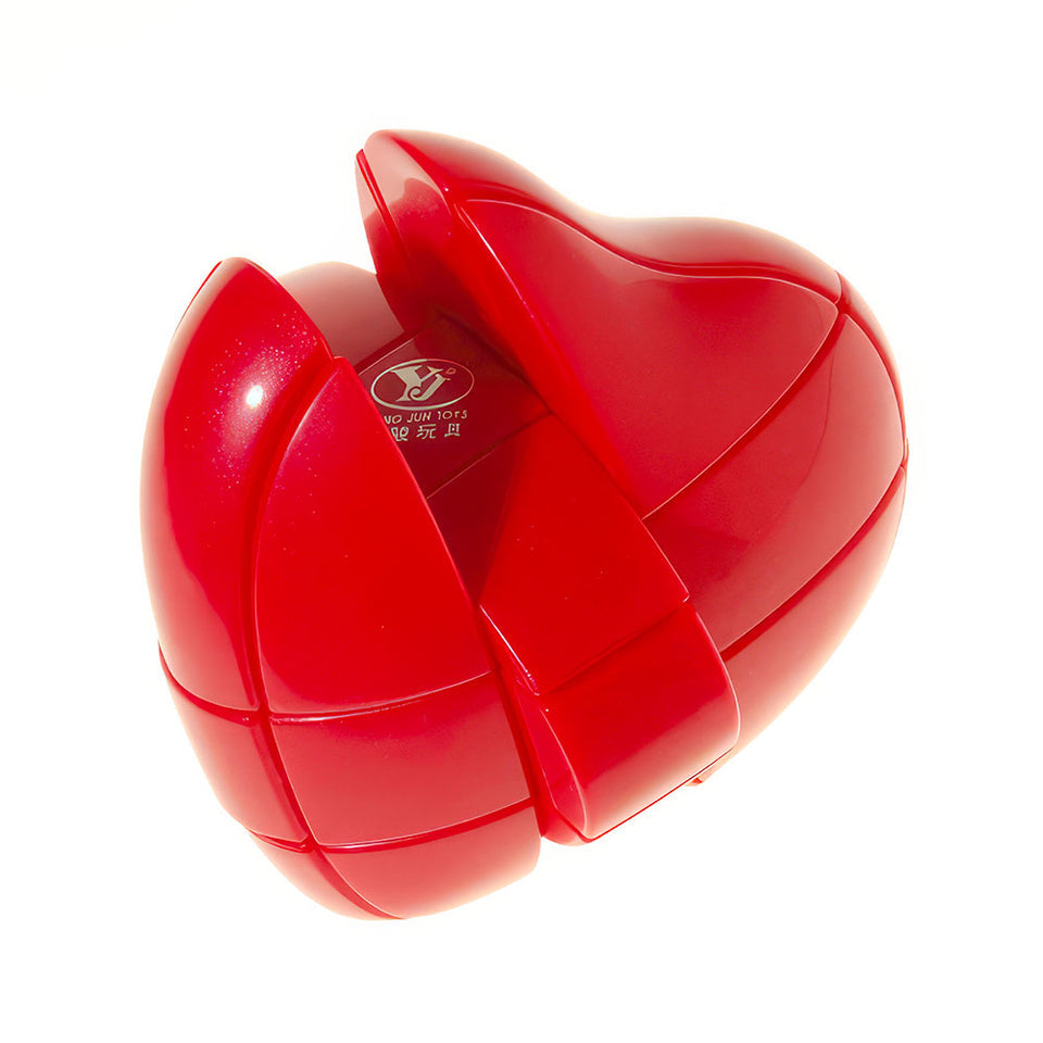rubik's cube rouge en forme de coeur