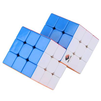 rubik's cubes collés