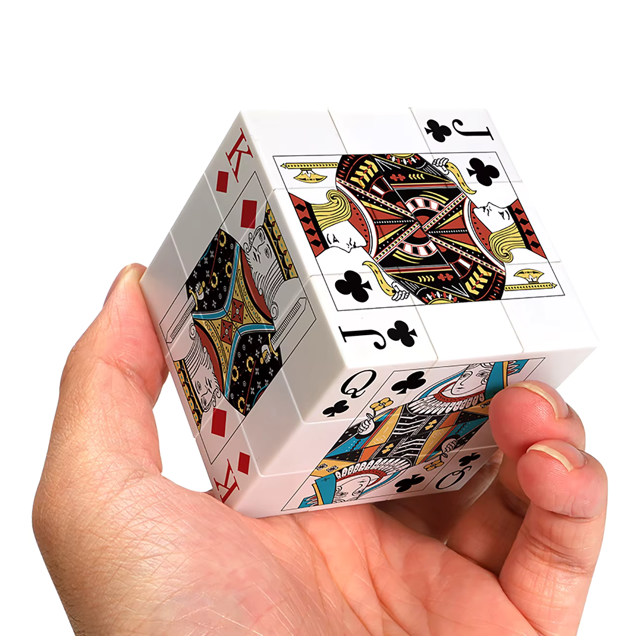 rubik's cube original avec des faces inspirées du jeu de cartes traditionnel
