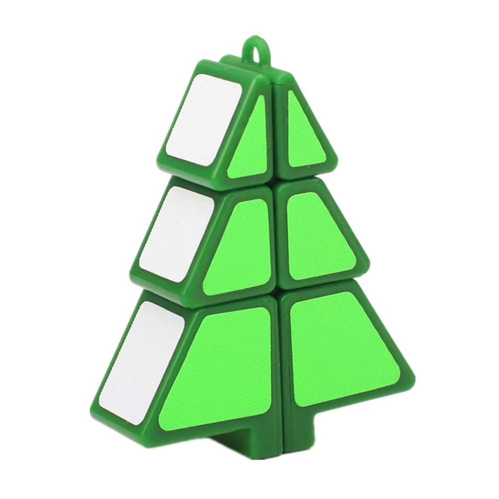 rubiks cube en forme de sapin de noel vert